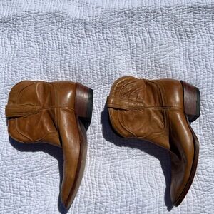 Tecovas Penny Tan Leather Pull-On Western Ankle Boots